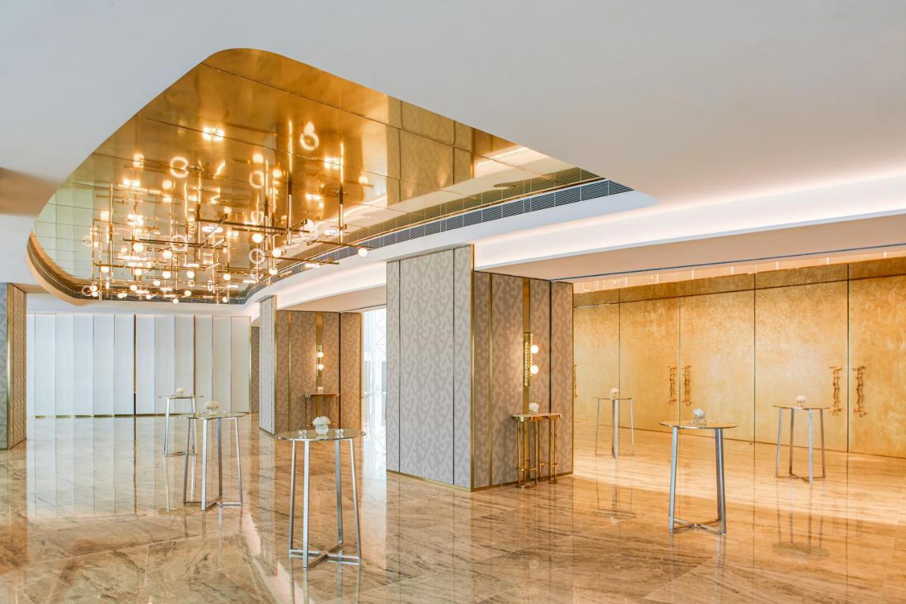 Nina Hotel Tsuen Wan West Hong Kong Luaran gambar The interior of the Opera House