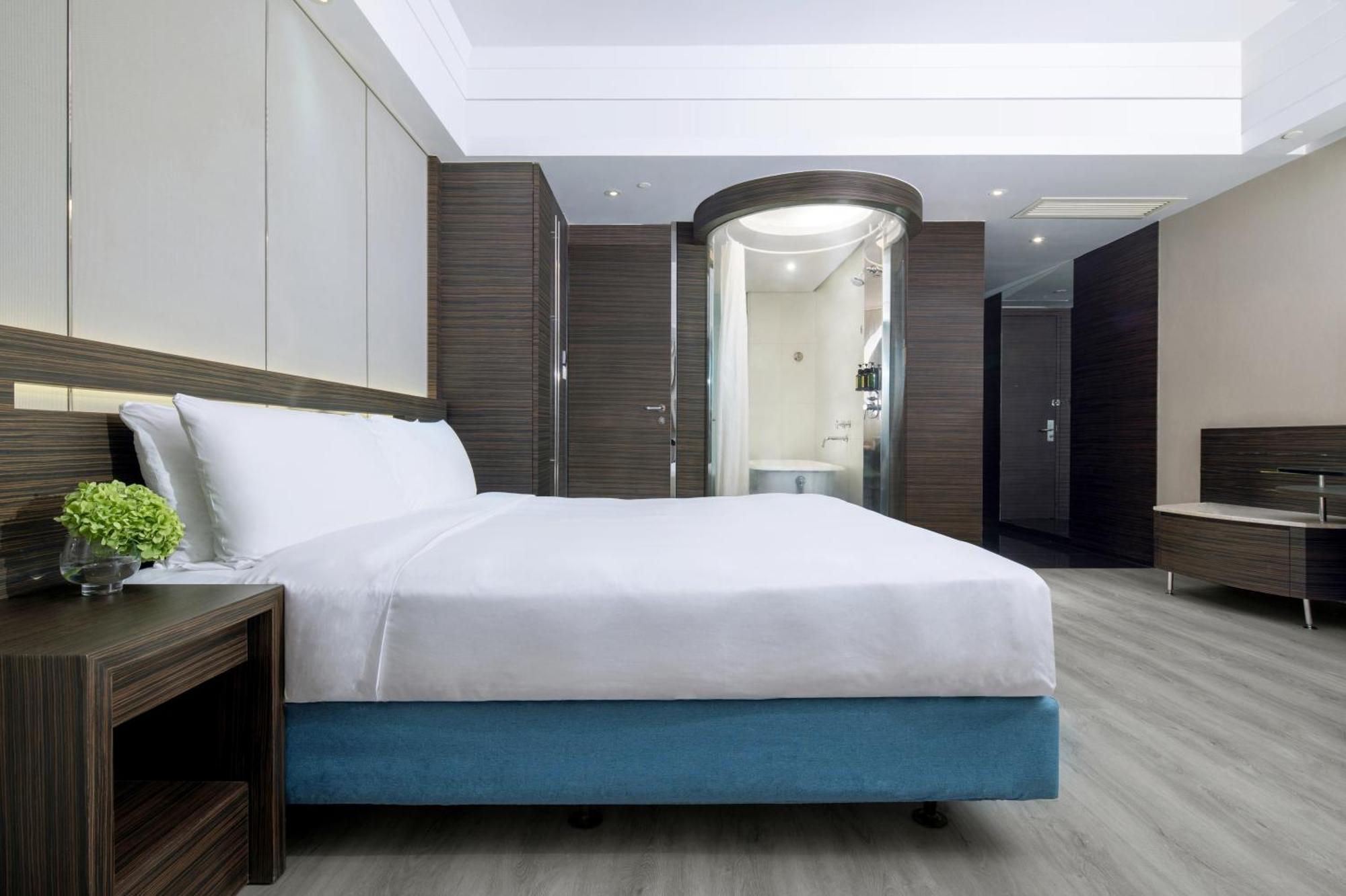 Nina Hotel Tsuen Wan West Hong Kong Luaran gambar Deluxe Room