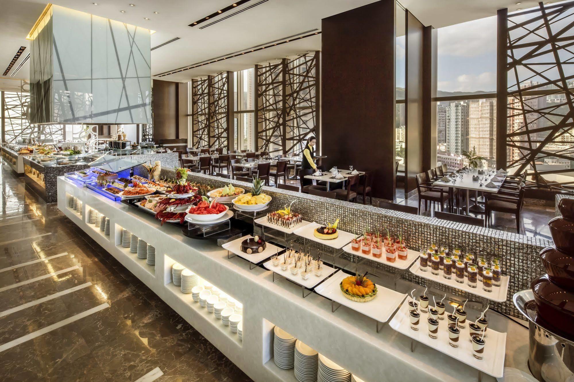 Nina Hotel Tsuen Wan West Hong Kong Luaran gambar The buffet at the hotel